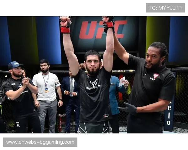 马哈切夫强势出击迎战马达莱纳UFC322冠军主赛火线确定