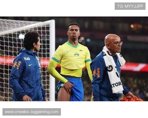 里尔边卫伤缺左路防守，马赛或针对性强攻右路